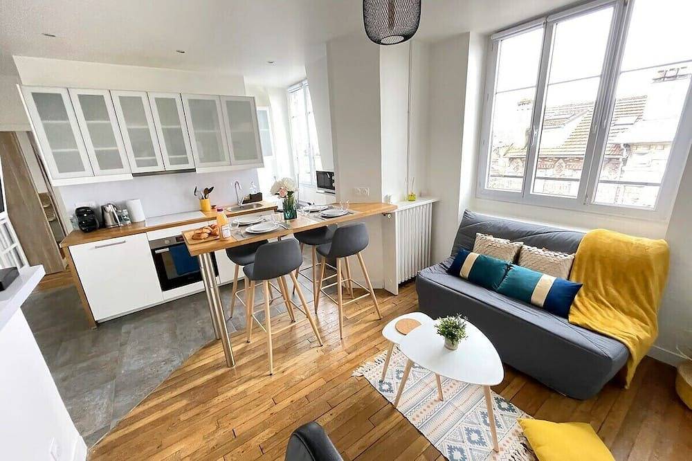 Entire apartment, Tea&Chill T2 La tête dans les nuages - Proche gare in Aulnay-sous-Bois, Seine-Saint-Denis
