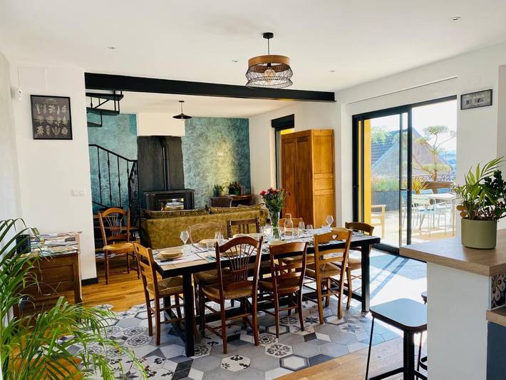 Gîte pour 12 personnes, avec vue et terrasse, animaux acceptés à Vincelles (Marne)