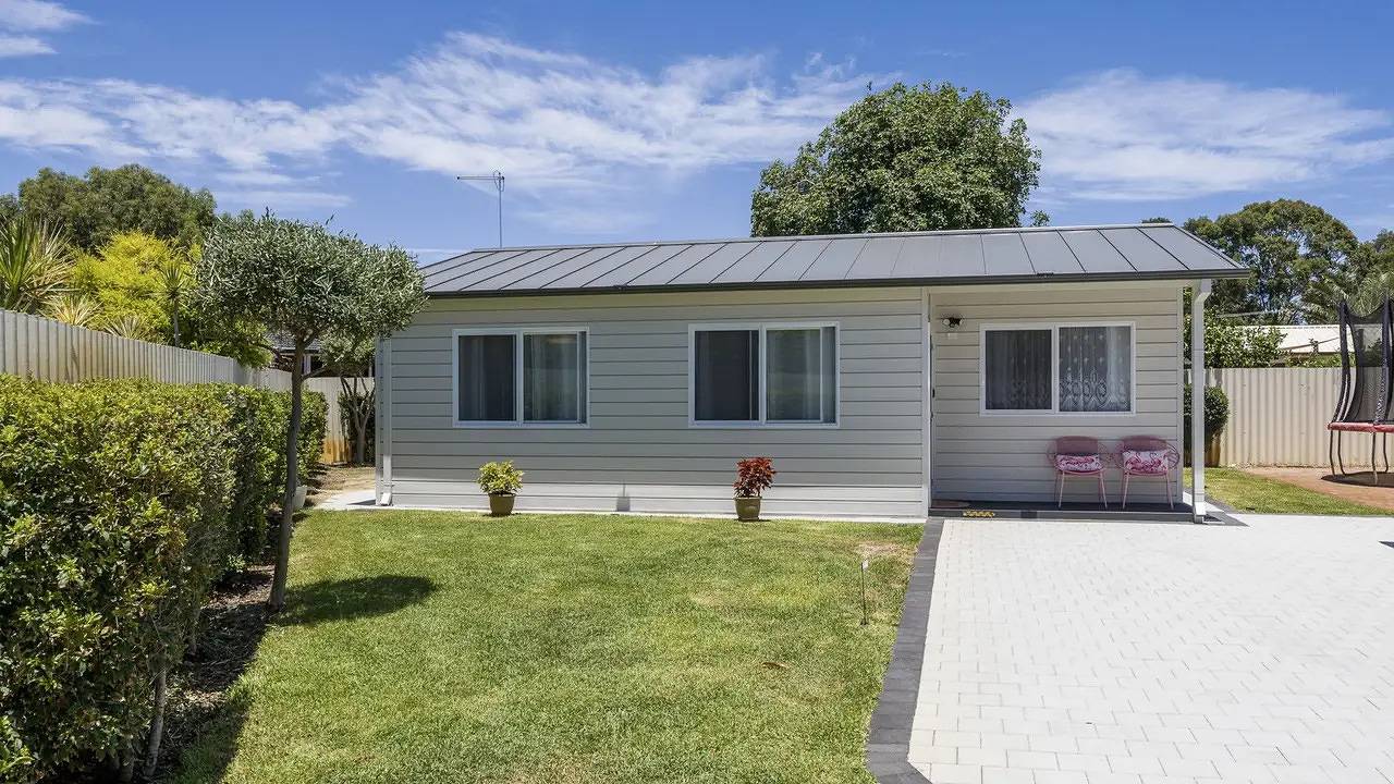 Entire holiday apartment, Ferienwohnung für 4 Personen (2 m²) in Thornlie in Perth, Western Australia