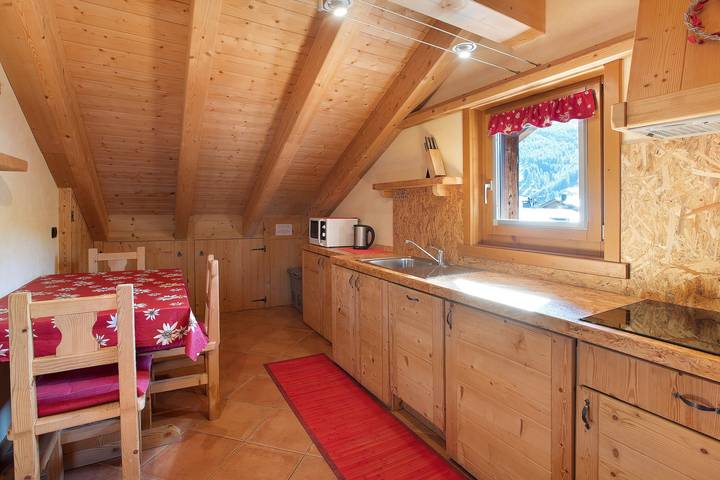 Monolocale intero, Appartamento 'La Baitina app C' con vista sulle montagne e Wi-Fi in Livigno (Borgo), Livigno