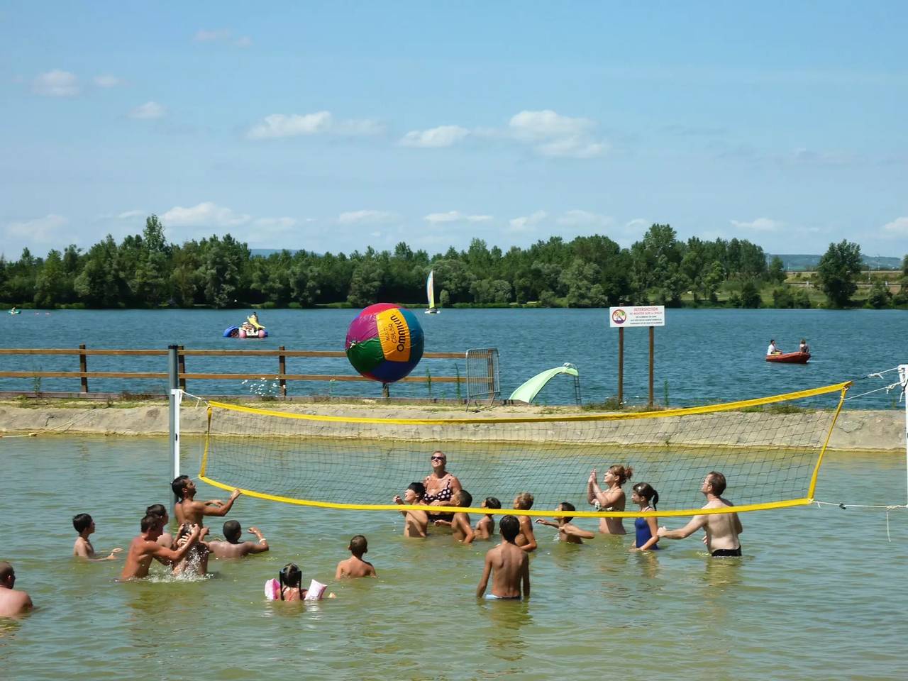 Mobil-home Pers. Maffia. Minder dan 4 personen in Cormoranche-sur-Saône, Bourg-en-Bresse en omgeving