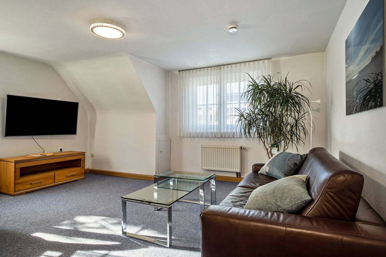 Ganze Wohnung, Ferienwohnung 'Pe Loft Central' mit Garten im Innenhof und Wi-Fi in Friedrichshafen, Obersee (Bodensee)