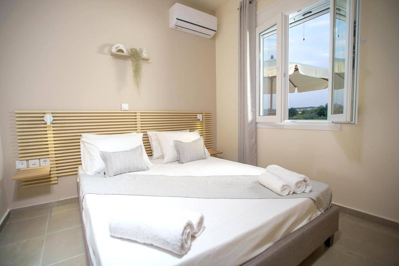 Rodou Suites & Villas in Chorafakia, Akrotiri (Chania)