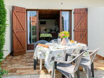 Location de vacances pour 5 personnes, avec terrasse à Mimizan