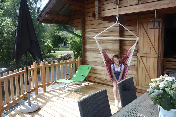 Chalet « Le Cocon » : vue montagne, terrasse privée et Wi-Fi in Foncine-le-Haut, Parc naturel régional du Haut-Jura