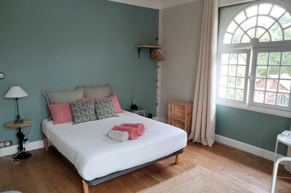 Bed & breakfast 5 minutes from Futuroscope in Jaunay-Clan, Vienne