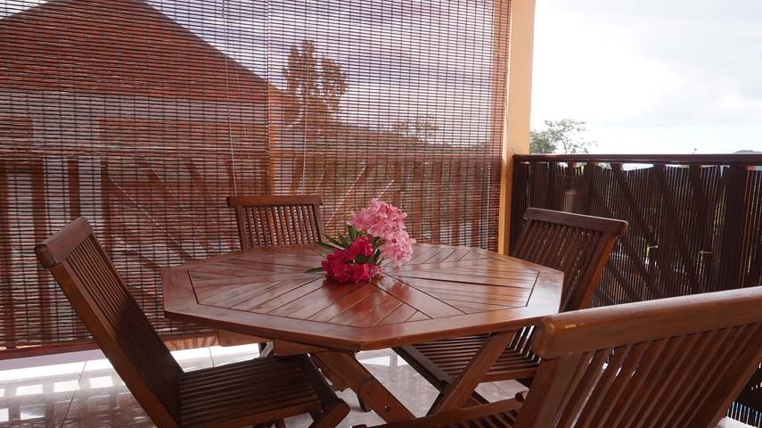 Gîte pour 4 personnes, avec balcon et piscine à Deshaies - 3