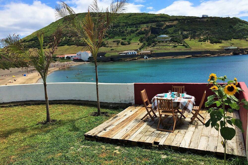 Casa vacanza a Horta a partire da 135€ a notte