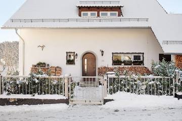 Ferienhaus für 8 Personen, mit Garten und Sauna sowie Balkon in Feldberg
