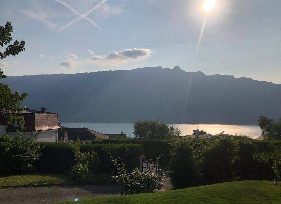 Appartement entier, Appartement "Ô Lac", T2 4 personnes, 3*, accès au lac à pied in Tresserve, Région de Chambéry