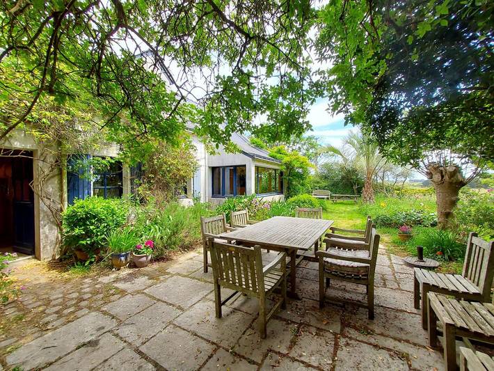 Gîte pour 8 personnes, avec jardin et terrasse, animaux acceptés à Bangor - 2