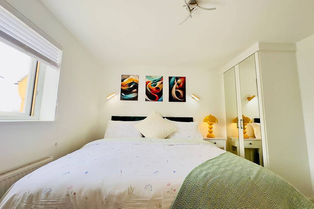 Kensington Bliss - 3 Bedroom House in Colchester in Colchester, Essex