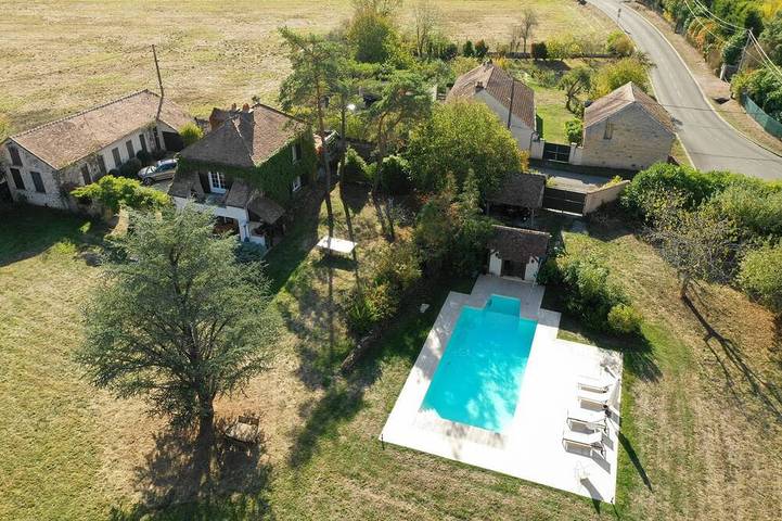 Location de vacances pour 9 personnes, avec jardin à Héricy