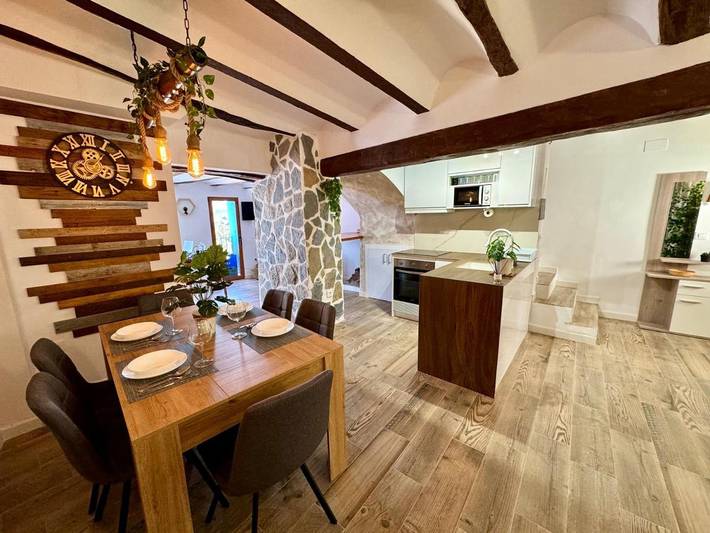 Location de vacances pour 6 personnes, avec jacuzzi et balcon à Chulilla - 4