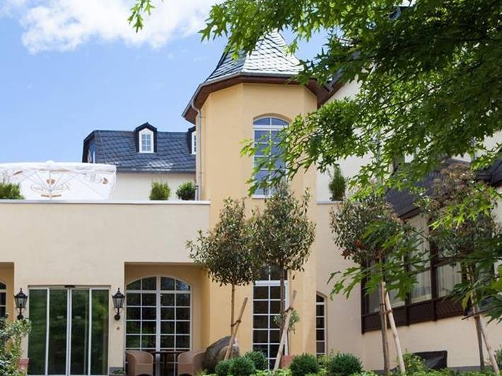 Hotel, mit Whirlpool und Terrasse sowie Pool und Sauna