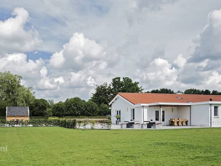 Ferienhaus für 22 Personen, mit Terrasse und Balkon/Terrasse sowie Whirlpool