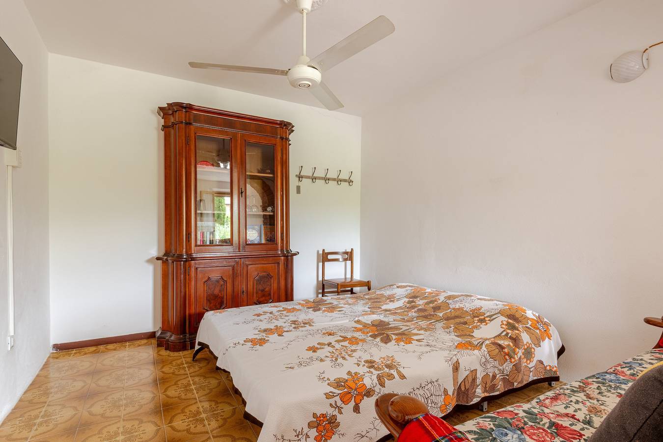 Holiday Home 'Roda' with Private Terrace, Wi-Fi and Air Conditioning in Castiglione del Lago, Lake Trasimeno