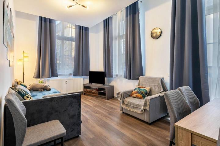 Ferienwohnung für 5 Personen, mit Balkon in Aue