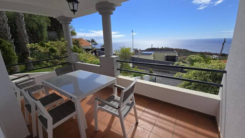 Maison d’hôte pour 2 personnes, avec vue ainsi que terrasse et jardin