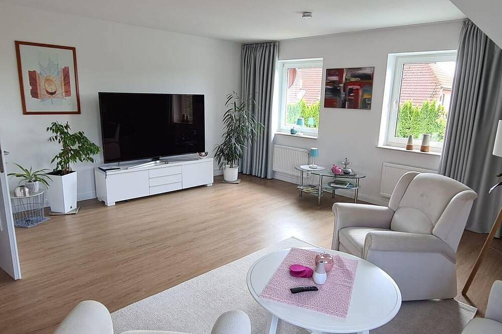 Ganze Wohnung, Fewo Veronika - Ferienwohnung Veronika in Apen, Ammerland