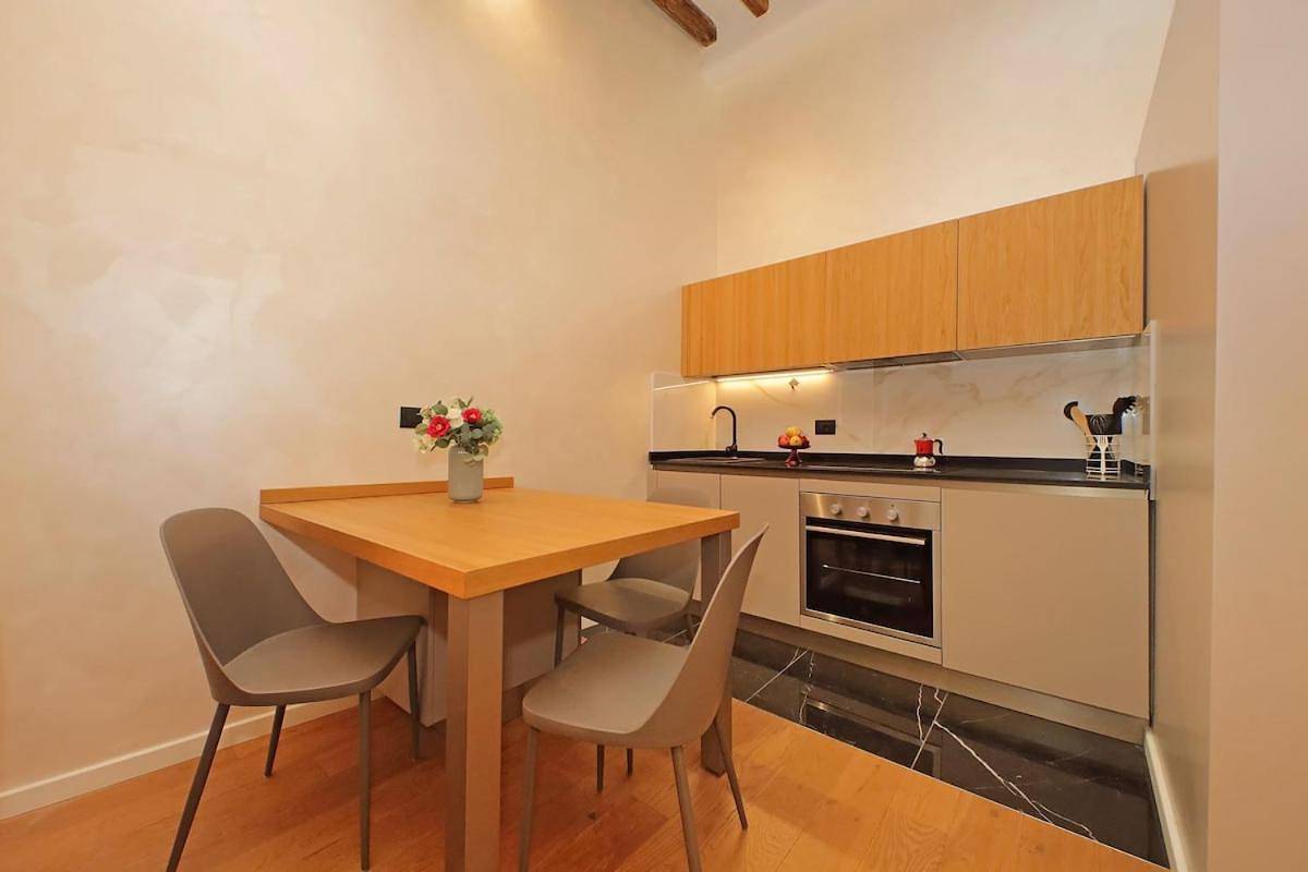 Appartamento intero, One-Bedroom Apartment in Centro di Roma, Roma