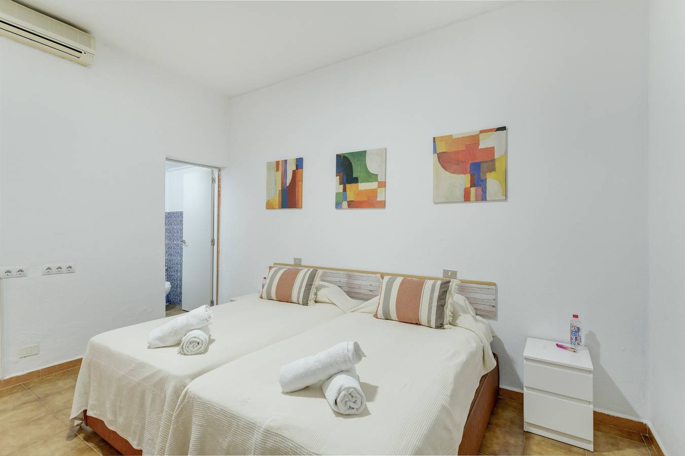 Room 4 with Shared Terrace and Wi-Fi in Arinaga, Agüimes