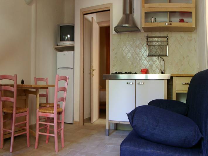 Ganze Wohnung, Residenz mit Pool in der Nähe des Meeres in Santa Margherita di Pula, Pula und Umgebung