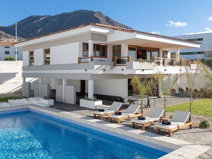 Ferienhaus für 11 Personen, mit Meerblick und Pool sowie Garten - 1