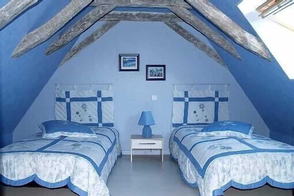 Maison Du 18éme Rénovée Dans Village Calme, pour repos & détente in Saint-Hilaire-Peyroux, Région de Tulle