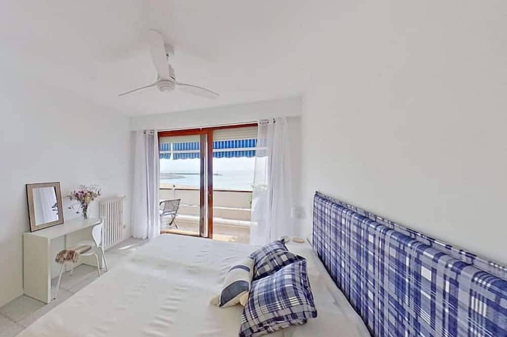 Entire apartment, Premium Habitat Del Far in Arenys de Mar, Costa del Maresme