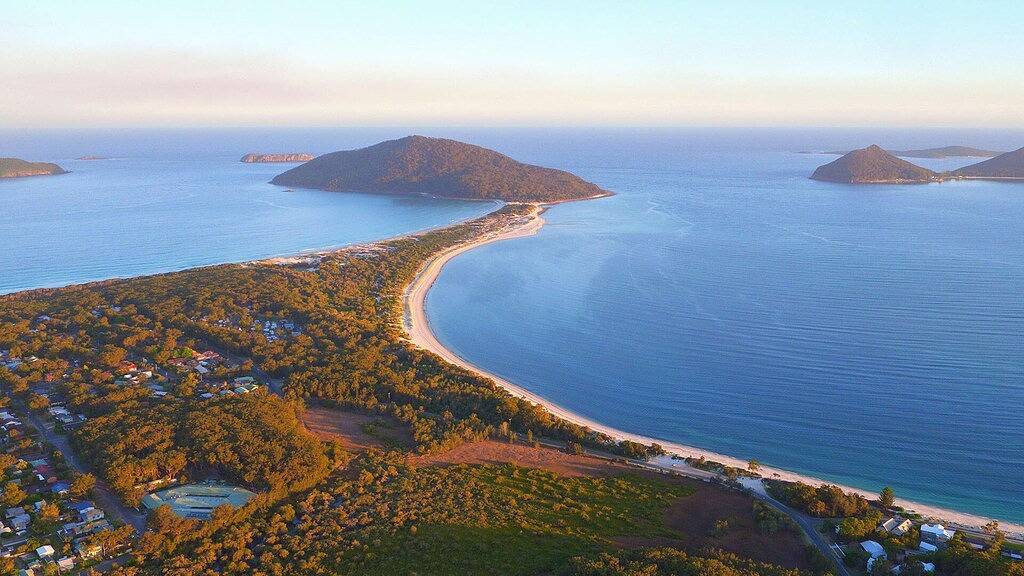 Jimmy's Beach Escape in Hawks Nest, Hunter Valley