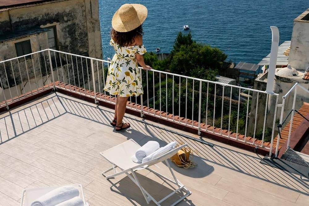 One step away from the sea, the Sorrento Ensemble Rooms in Meta, Neapel Provinz