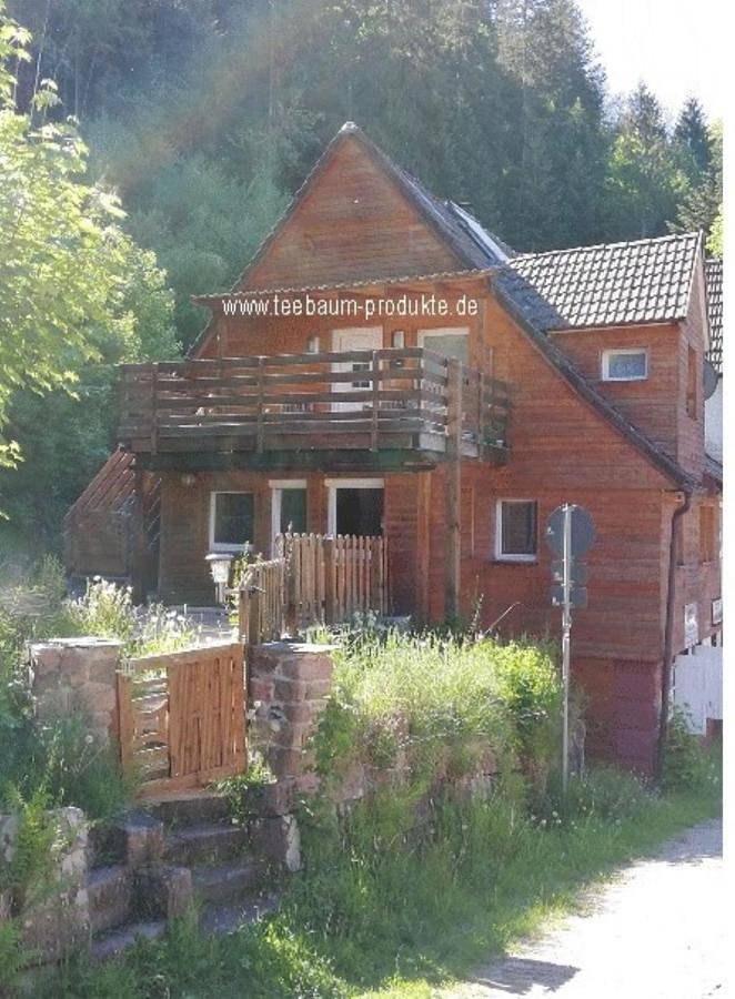Ferienwohnung für 6 Personen, mit Balkon und Whirlpool sowie Terrasse und Sauna
