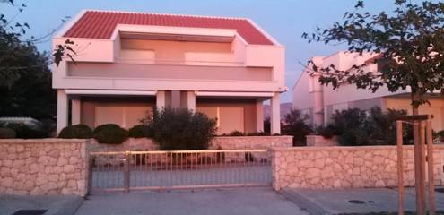 Gîte pour 4 personnes, avec jardin ainsi que vue et vue sur le lac à Gajac