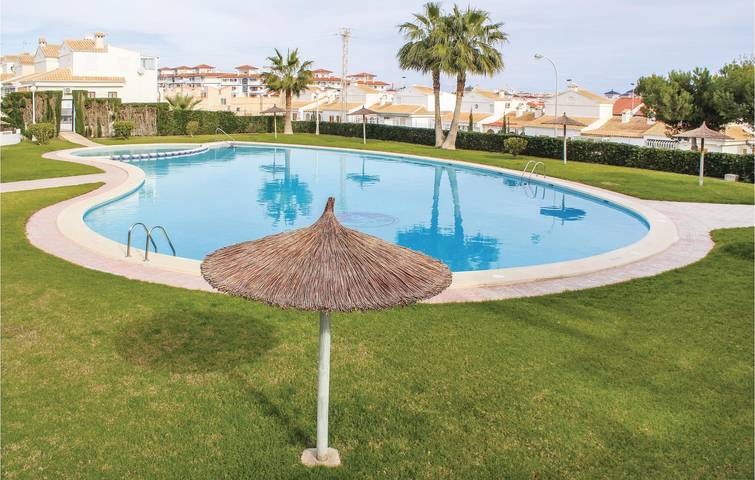 Gîte pour 4 personnes, avec piscine et terrasse, adapté aux familles à La Mata - 4