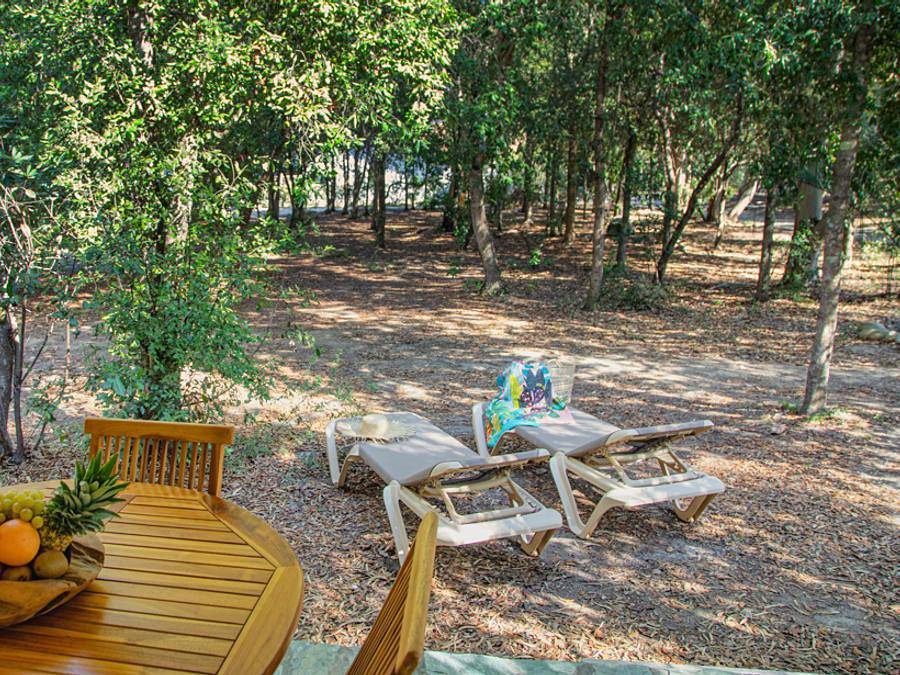 Bagheera Camping Naturiste - Villa 4 personen - Villa Typ B1 - 2 Erwachsene 2 Kinder (Erdgeschoss, Mezzanine) in Linguizzetta, Corte und Umgebung