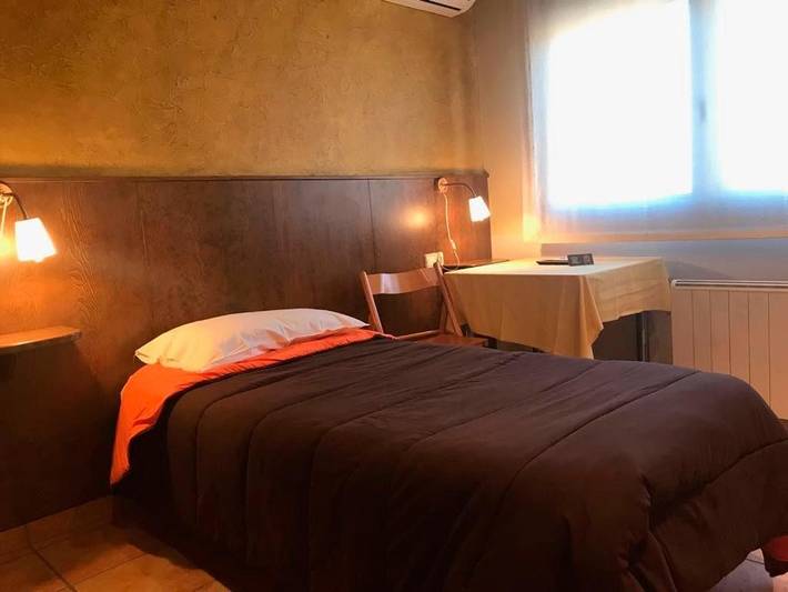 Hôtel pour 2 personnes, avec Terrasse ainsi que Piscine et Vue à Bagà - 3