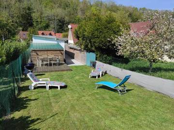 Gîte pour 4 personnes, avec jardin à Bracquemont