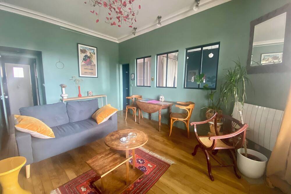 Appartement entier, Balcon vue Loire parking à 50m Animaux de compagnie acceptés in Orléans, Vallée de la Loire