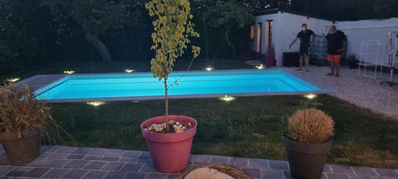 Maison avec piscine in Bruay-la-Buissière, Région de Béthune