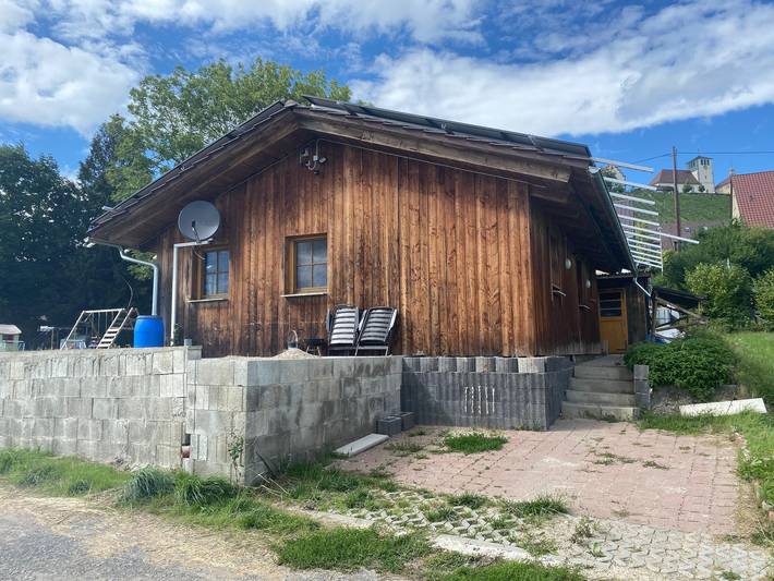 Appartement entier, Appartement 'Ferienwohnung, 100 m²' avec terrasse partagée, jardin partagé et Wi-Fi in Hohenhaslach, Sachsenheim