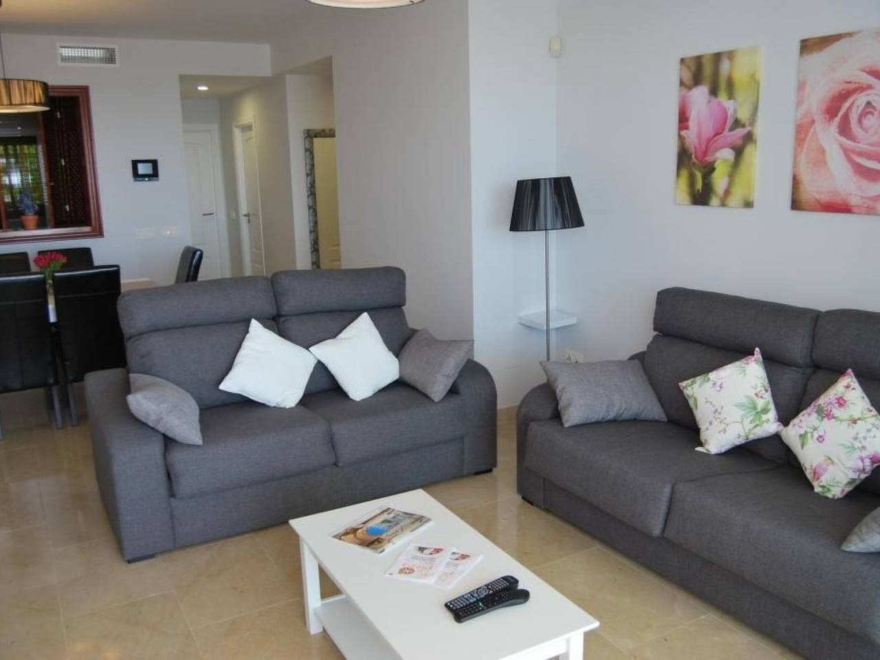 Apartamento entero, Helle, modernisierte Wohnung mit mehreren Pools in Playa de La Alcaidesa, San Roque