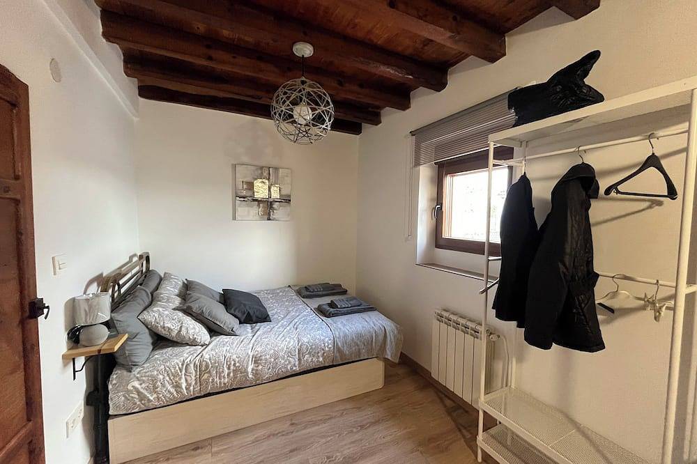 Casa Rural Boni in Fuentemolinos (Burgos) at N-122 in Ribera del Duero in Ribera del Duero, Fuentemolinos