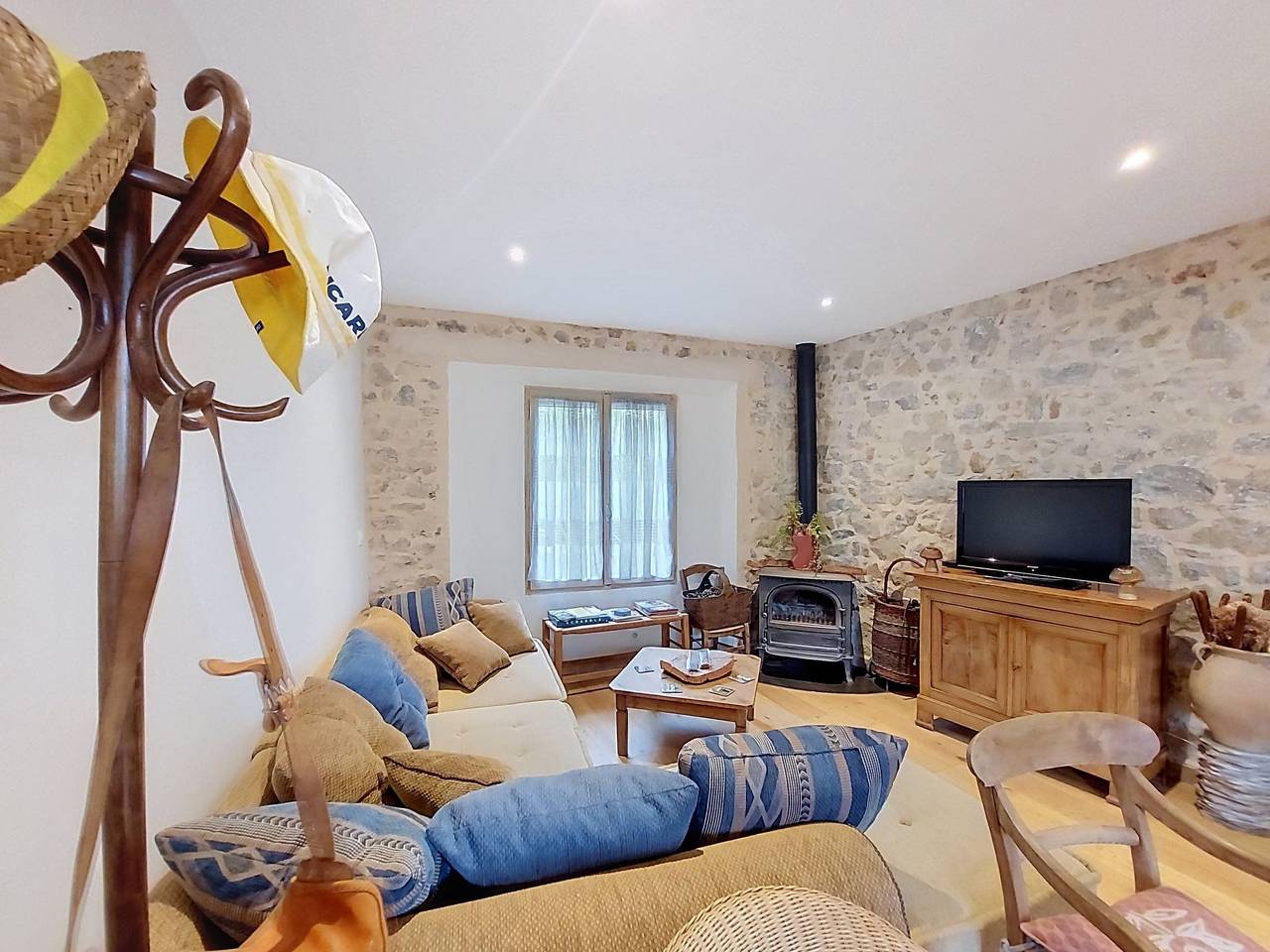 Maison de Village Manolsi in Bargemon, Draguignan Region