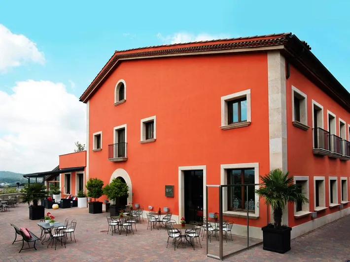 Hôtel pour 10 personnes, avec jardin et terrasse - 1