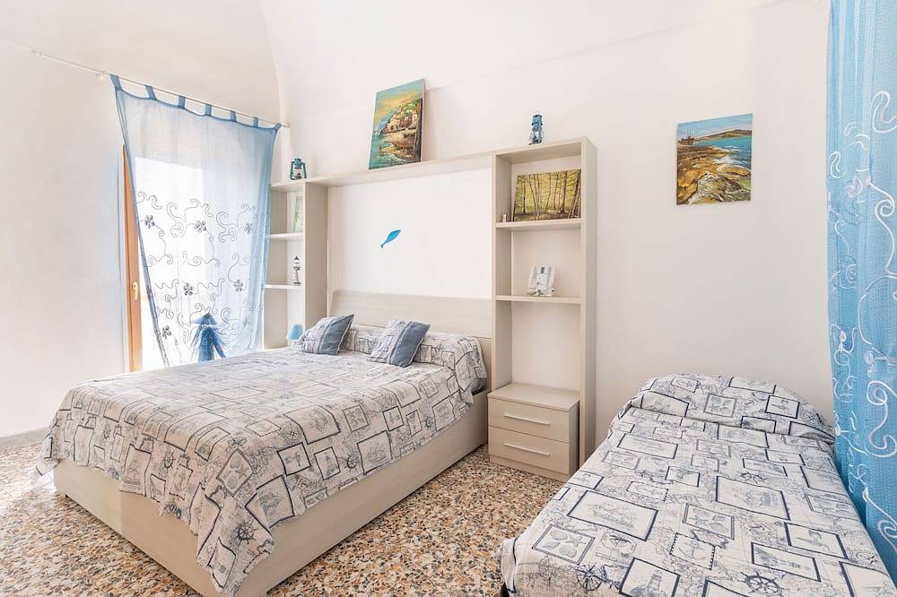 Dimora al Castello Vista Mare by Barbarhouse in Vieste, Gargano