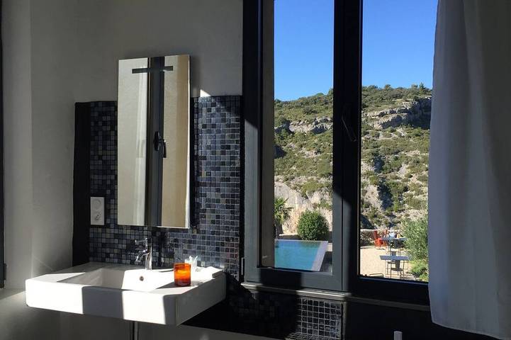 Ferienhaus für 3 Personen, mit Garten und Pool