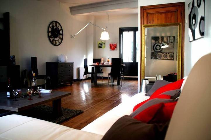 Location de vacances pour 6 personnes, avec terrasse à Carcassonne