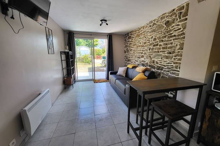Gîte pour 2 personnes, avec Terrasse et Jardin à Lanloup - 4