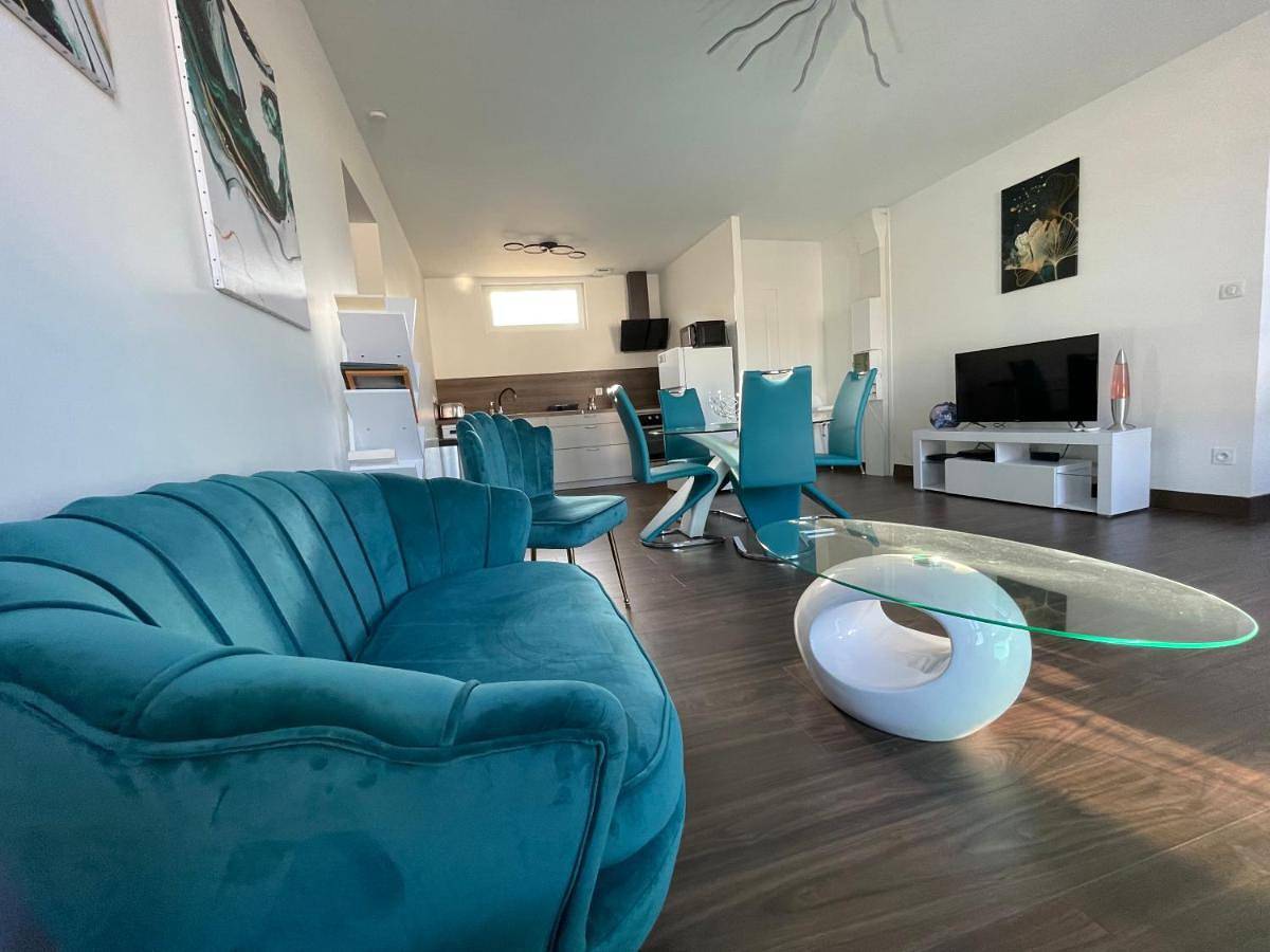 Appartement entier, Two-Bedroom Apartment in Fécamp, Région du Havre